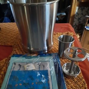 Bathroom accessories